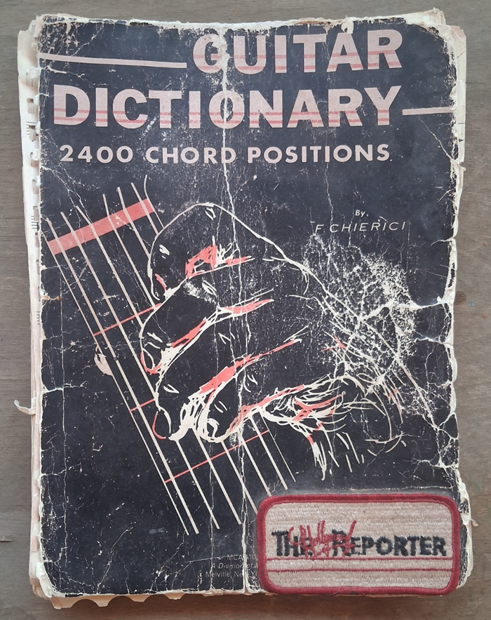 guitar-dictionary-2400-chords.webp